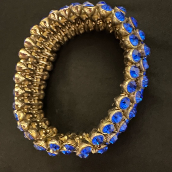 💙Blue Rhinestone Stretch Bracelet💙 - Picture 6 of 6